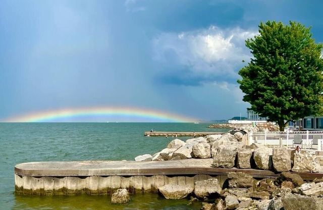 Charming 2-bedroom house in Port Clinton on the lake
