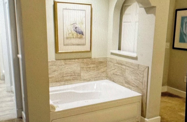 Charming 2-bedroom estate in beautiful Williamsburg with WiFi, fitness room