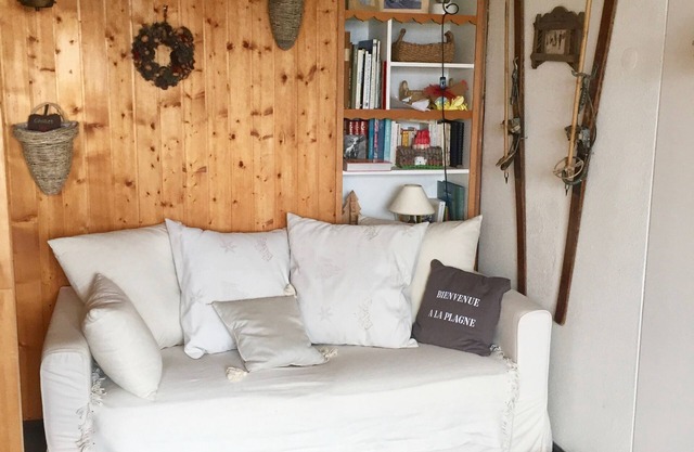 Charming 2 room apartment - view of Mont-Blanc - at the foot of the slopes in Aime 2000