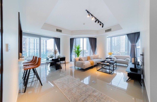Charming 2BR Apt at Opera Grand