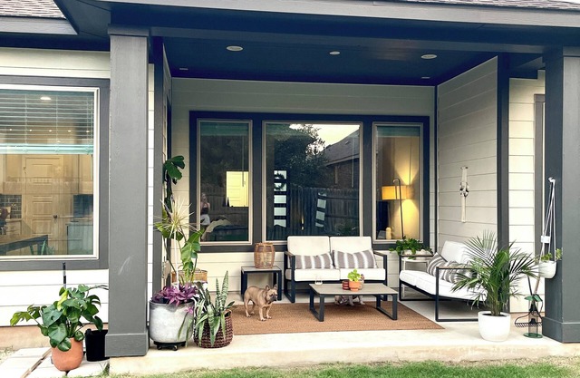 Charming 3-bedroom house with WiFi, AC in brilliant Georgetown