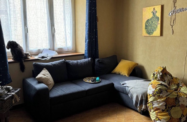 Charming 3-Bedroom House Near the Crement and Champagne Vineyards.