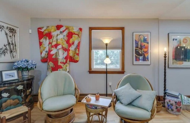 Charming 3-bedroom house with WiFi, AC and Family Game Room in lovely Madison