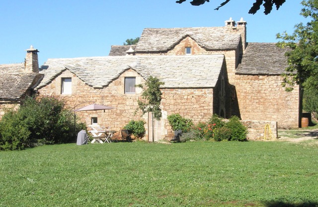 Charming 4 * gîte in an old farmhouse at the entrance to the Gorges du Tarn