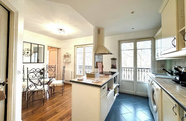Charming 4-person apartment 150m from the École Vétérinaire metro station - at the gateway to Paris!