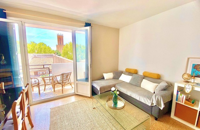 Charming apartment near the city center with balcony and panoramic view of the Cathedral