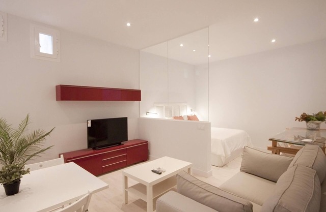 Charming apartment in Opera Square