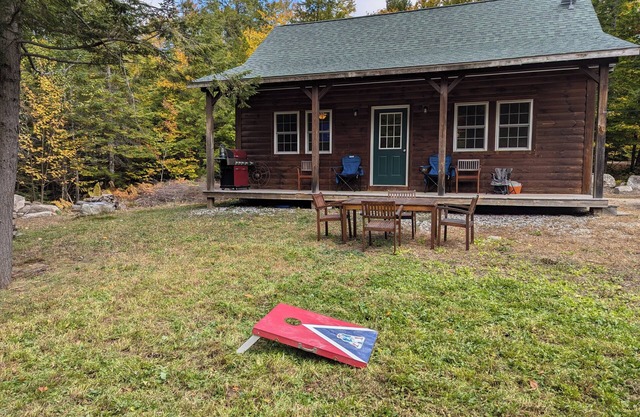 Charming cabin in Sebago