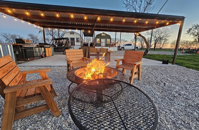 Charming Cabin in the Country, 25 mins from Waco, Texas