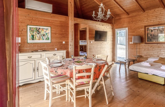 Charming chalet with AC in Gassin - Welkeys