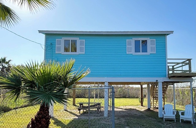 Charming Coastal Cabin