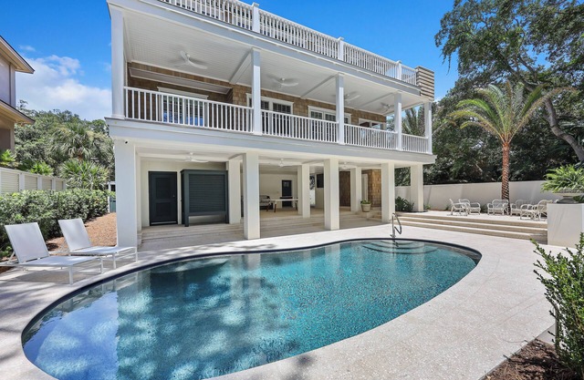 Charming Completely Renovated 5 bedroom Oceanfront home with private pool
