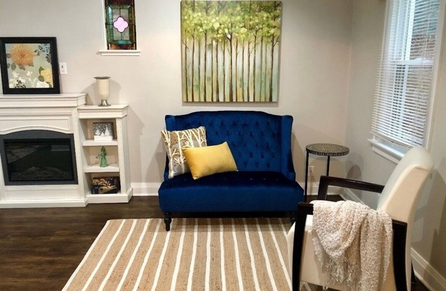 ✽ Charming Cottage ✽ close to College/Town/Station