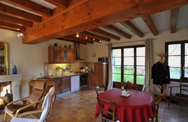 Charming cottage in Michaugues, a small village north of Burgundy