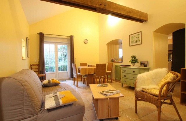 Charming Cottage in Tranquil Valley - Terrace, Private Garden, Pet-Friendly, WiFi, Parking