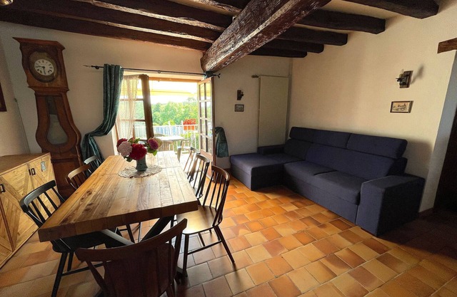 Charming Cottage Near Sancerre with Terrace, WiFi, and Secure Garage