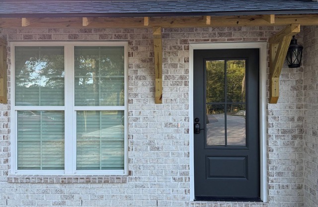 Charming cottage with a peaceful setting in lovely Dothan