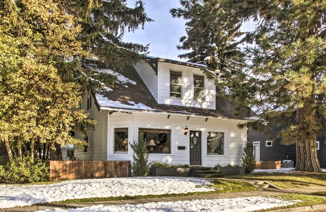 Charming Downtown Coeur d'Alene Home with Yard!