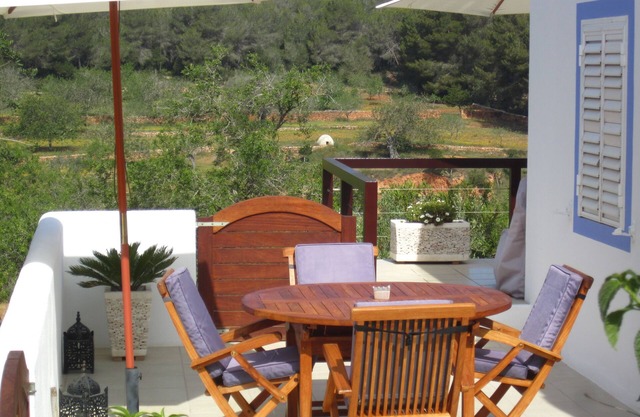 Charming house 5 min. walk from the beach of Cala Mastella. ETV-1272-E