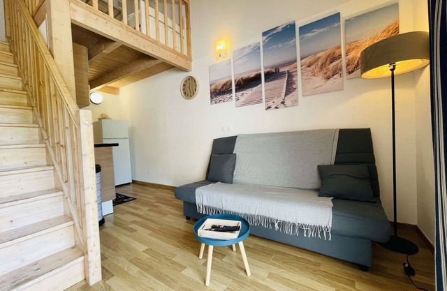 ⭐️Charming home⭐️beach access⭐️ heated swimming pool⭐️
