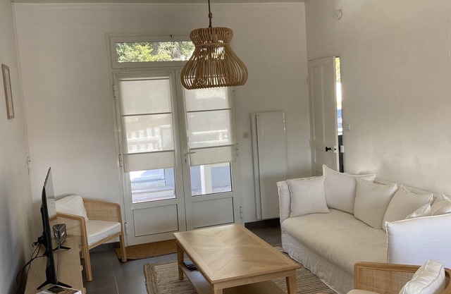 Charming 50s house 400 m from the beach