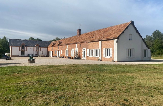 Charming Gîte in Sologne: Forest, Lake, Hiking, Near Orléans & Castles