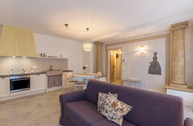Charming Holiday Apartment "Oleandro" with Wi-Fi, Shared Garden & Pool