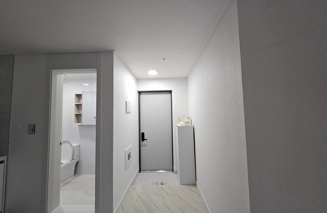 Charming house in pleasant Gwangju-si with WiFi, AC