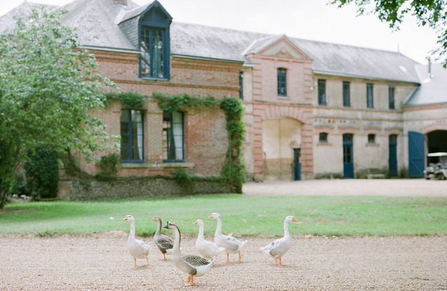 Charming house in the listed grounds of a chateau near Paris.