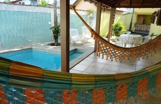 Charming house with pool, 3 bedrooms, one suite, WI-FI, air conditioning.