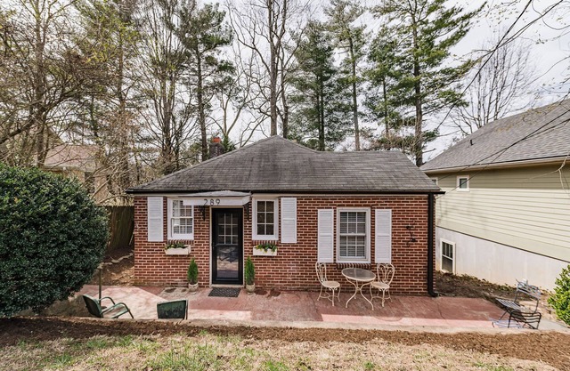 Charming Little North Asheville Cottage