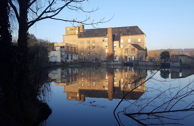 Charming loft in a mill on the banks of the Loir