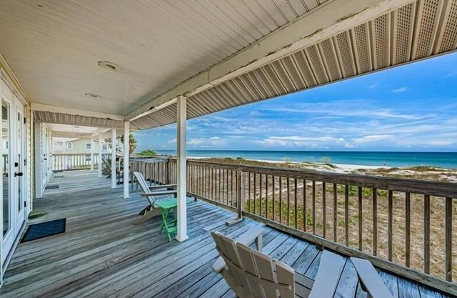 Charming Pet Friendly Beach Front Cottage with Unobstructed Million Dollar.