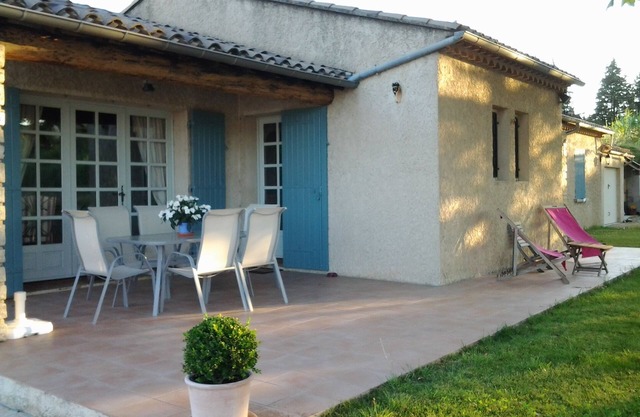 Charming Provencal Villa at the foot of the Luberon