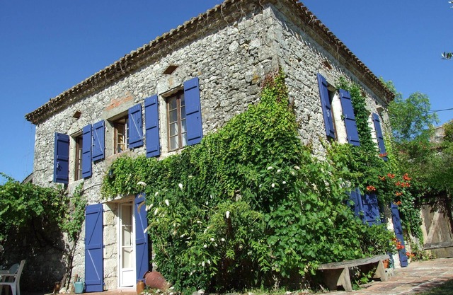 Charming Quercy stone house with pool near Montaigu de Quercy - Sleeps 6