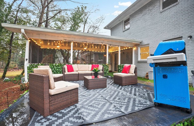 Charming Retreat 20 Mins from ATL – Pet Friendly