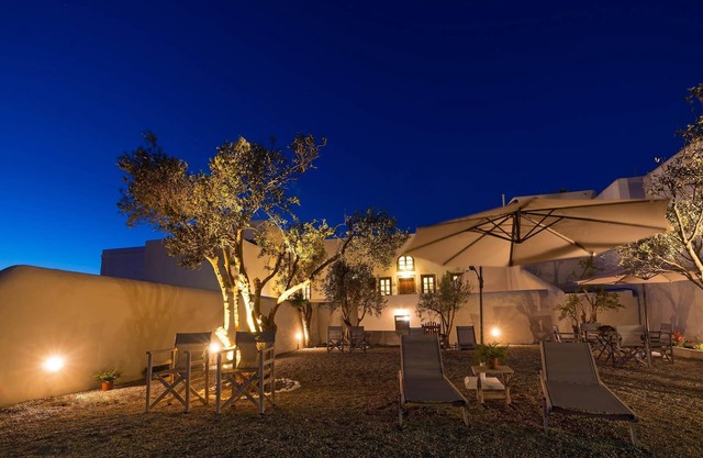 Charming Santorini Villa | 1 Bedroom Suite | Villa Dragneel | Spacious Terrace.