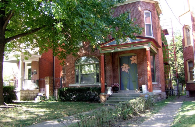 Charming,Spacious Historic Old Louisville, Hotel Amenities, Near Everything