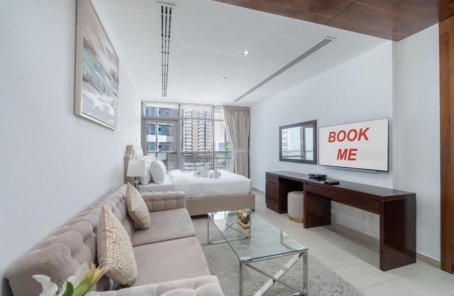 Charming Studio near Golf Course at The Spirit Tower in Sports City