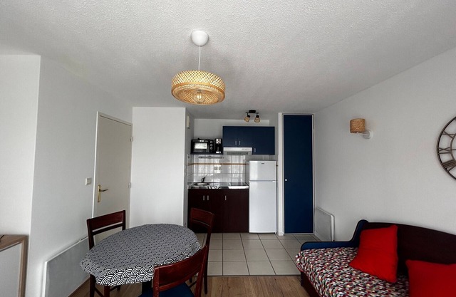 Charming T2 with WIFI 200m from the Spa
