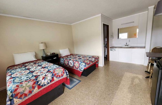 Charming Unit Near Truman Lake – Ideal for Outdoor and Relaxing Adventures