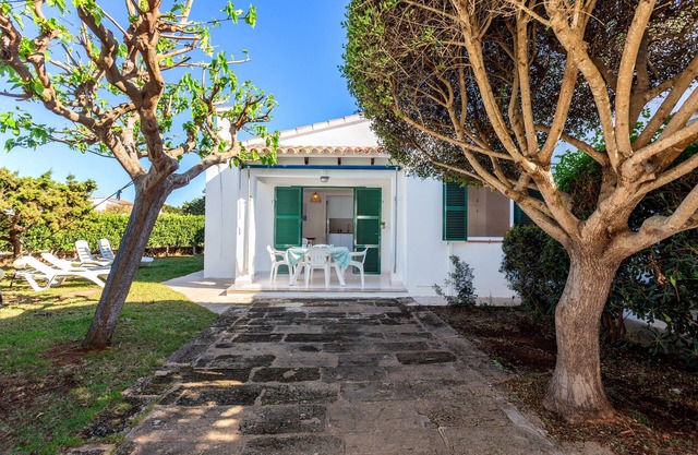 Charming Vacation Home "Villa Goyo" near the Sea with A/C, Wi-Fi, Terrace & Garden