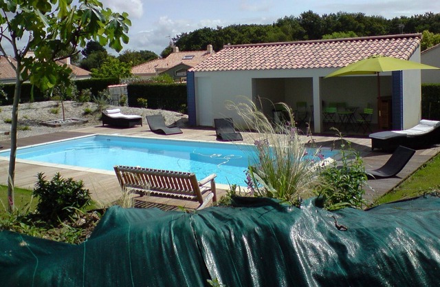 Charming villa, heated pool, Pornic wifi, Loire Atlantique Vendee