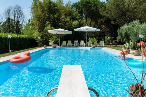 Charming Villa in Pisa with terrace and shared pool.