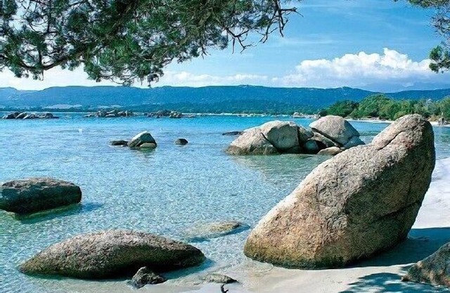Charming villa * with sea view gulf of santa giulia