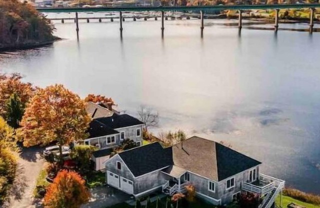 Charming waterfront property - Seabreeze, Belfast