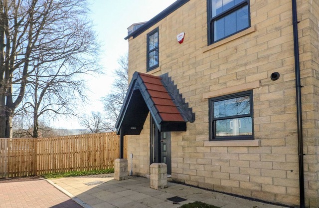 CHARTER GARDENS, pet friendly, with a garden in Kirkby Stephen