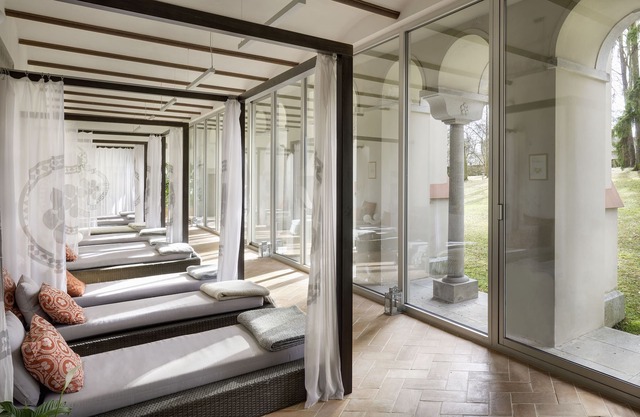 Chateau Herálec Boutique Hotel & Spa by L'OCCITANE