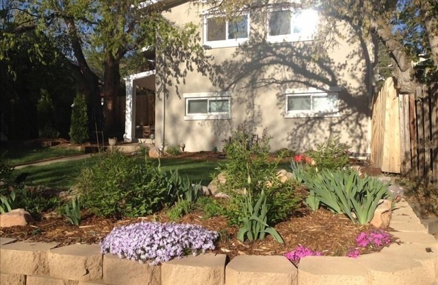 Chautauqua Neighborhood in Central Boulder/Lovely 4 BR/3 BA