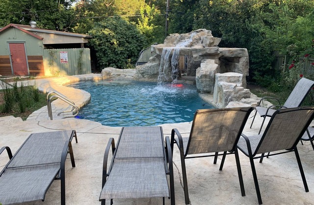 Cheatham Pool House San Marcos
